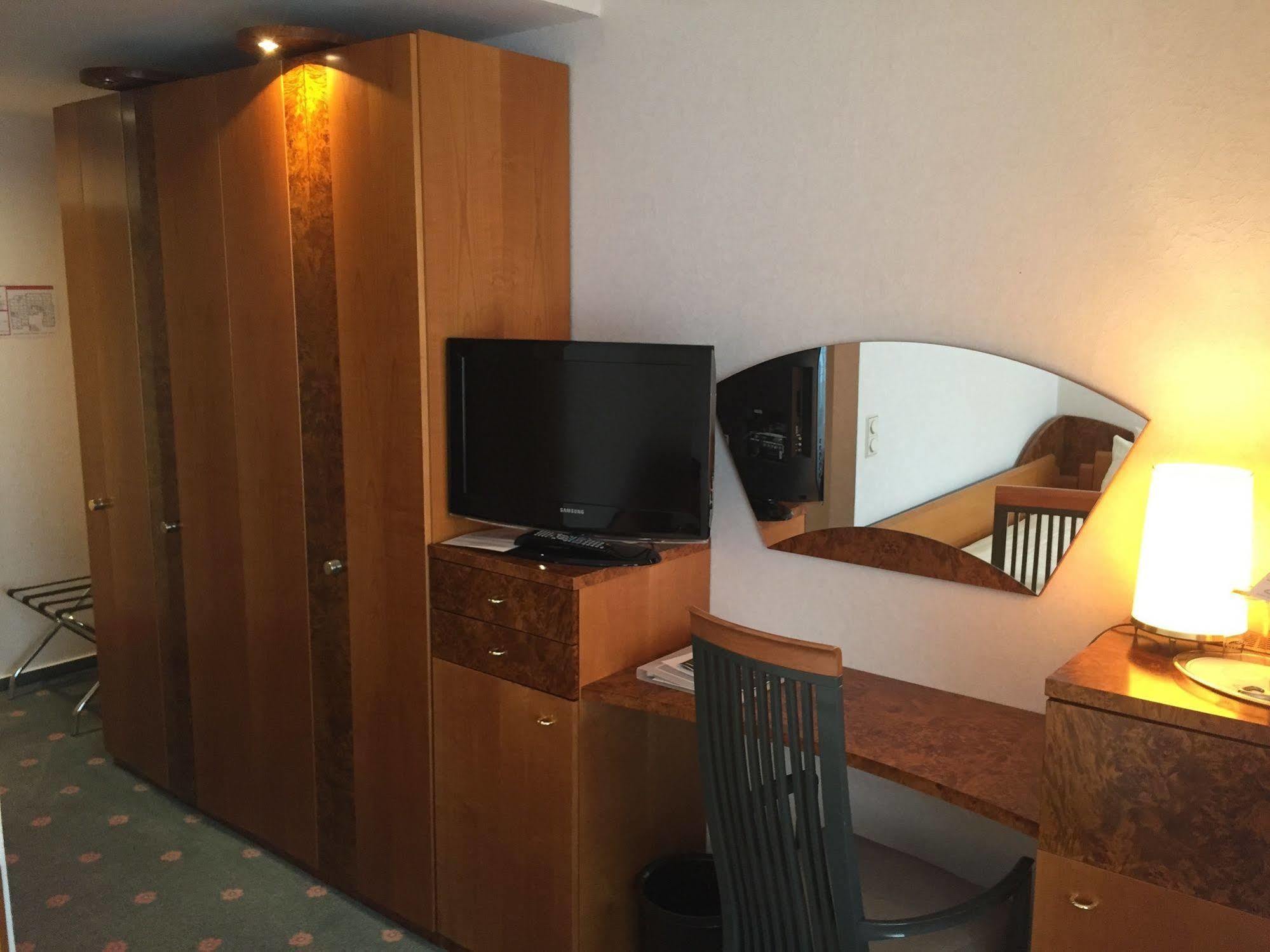 Hotel Kurpark-hotel 4*