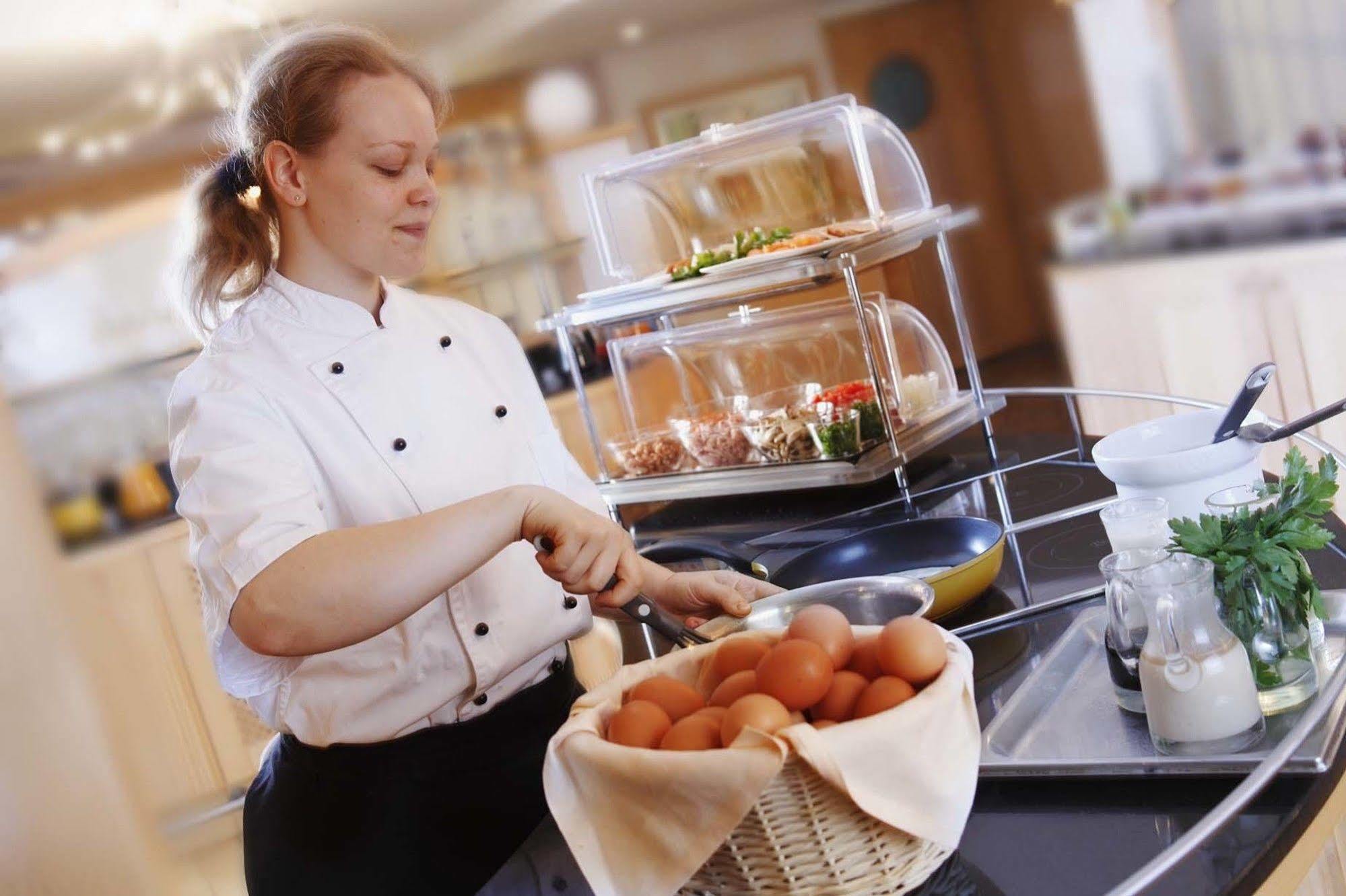 Hotel Kurpark-hotel 4*